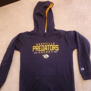 Youth 10/12 Nashville Predators sweatshirt.